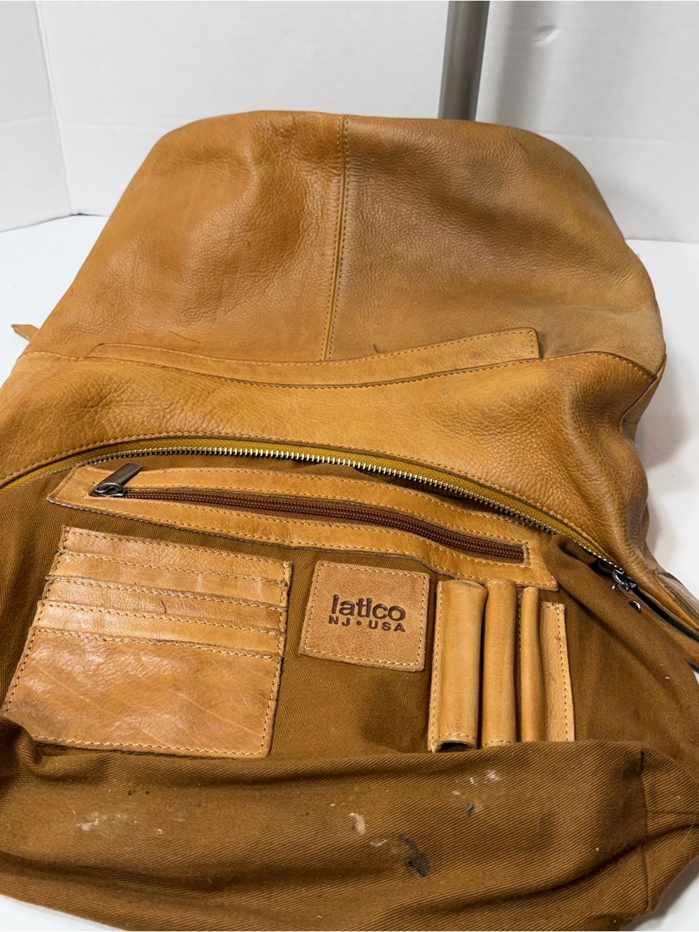 Latico USA  Tan Leather crossbody Bag - Picture 6 of 6